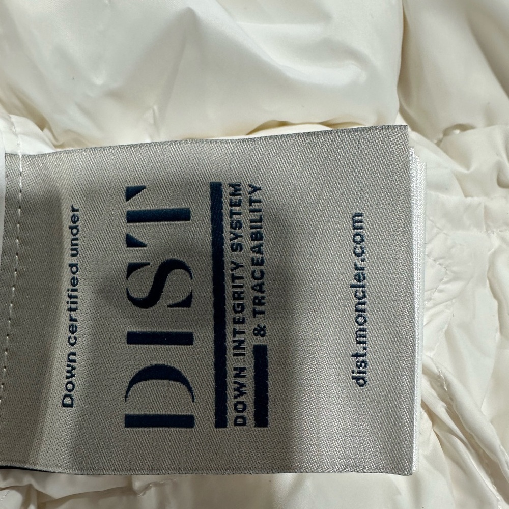 Moncler Cream Puffer Jacket with Logo Patch - Picture 7 of 13